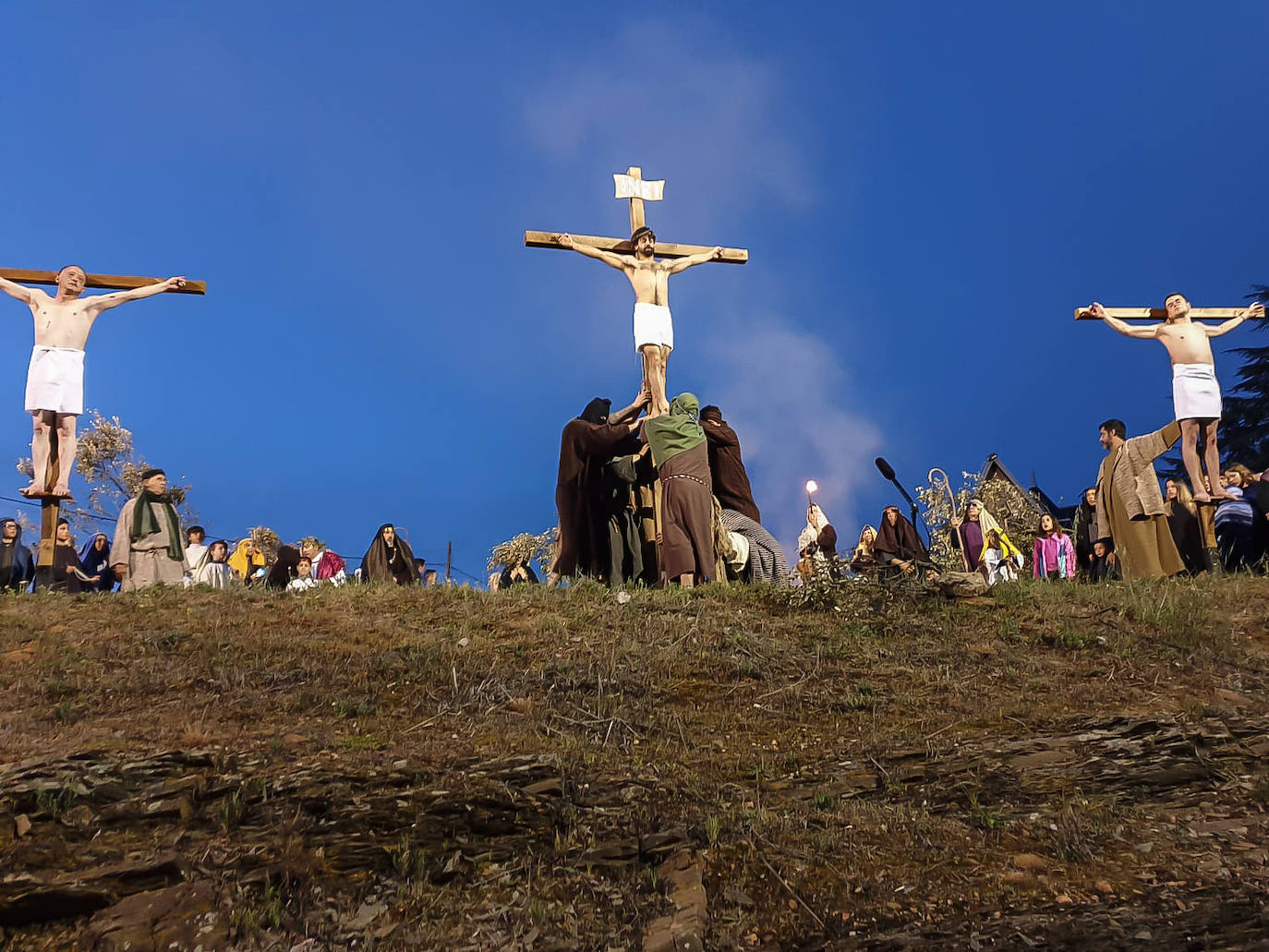 Fotos Vía Crucis de Jiménez de Jamuz leonoticias